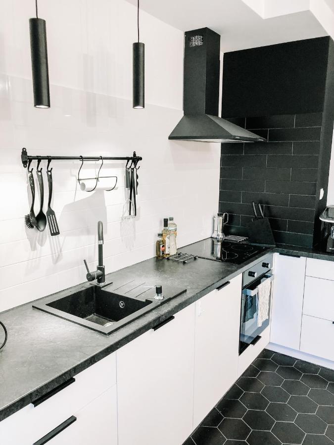 Appartement Bieszczadzkie Utulenie à Ustrzyki Dolne Extérieur photo