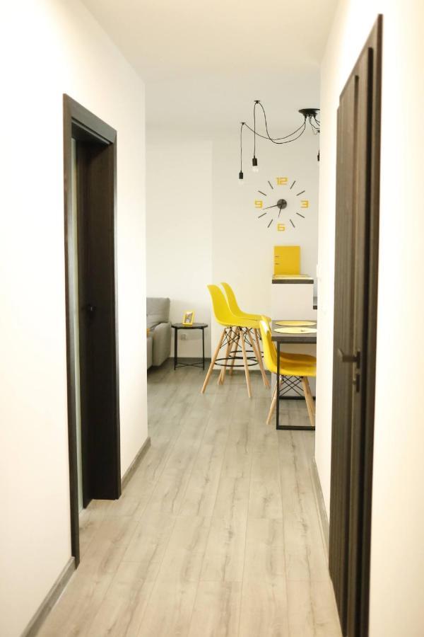 Appartement Bieszczadzkie Utulenie à Ustrzyki Dolne Extérieur photo